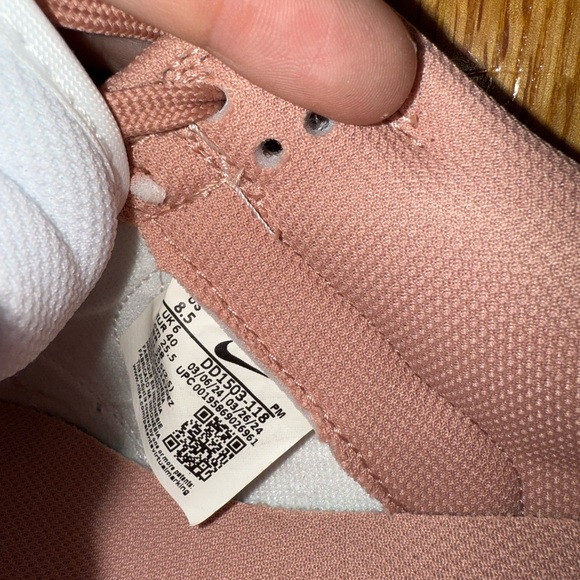 Nike Dunk Lows - Picture 3 of 3